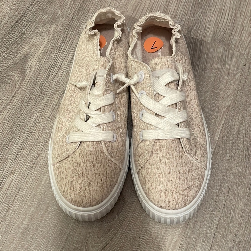Tommy Bahamma beige sneakers